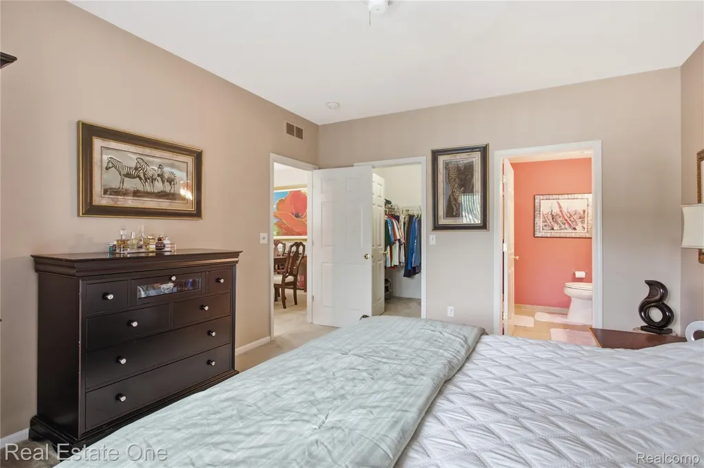 1828 Flagstone Circle Rochester City MI 48307