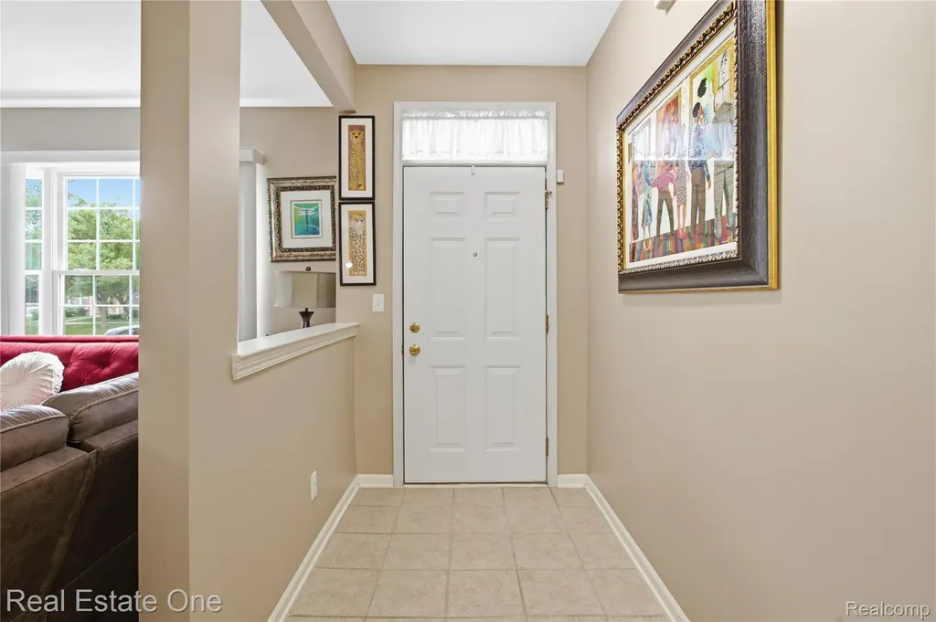 1828 Flagstone Circle Rochester City MI 48307