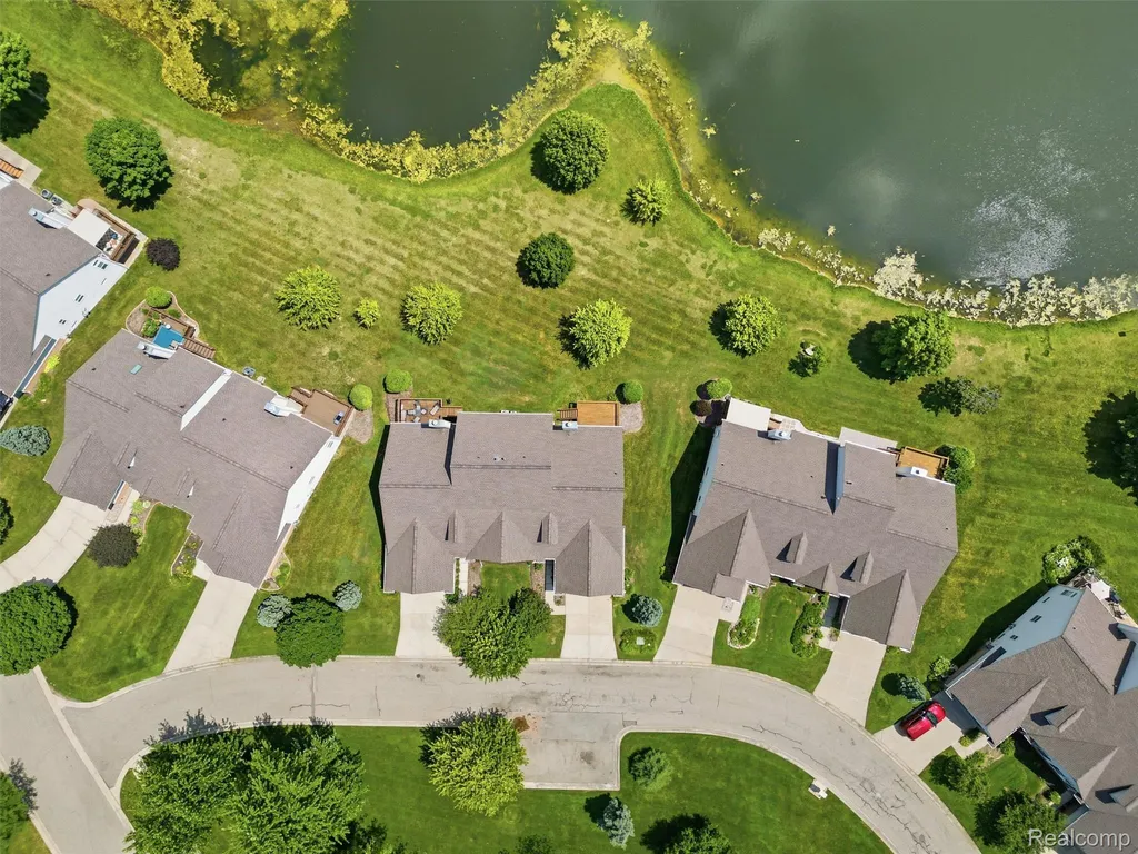 6394 Heron Park Way Independence Charter Township MI 48346