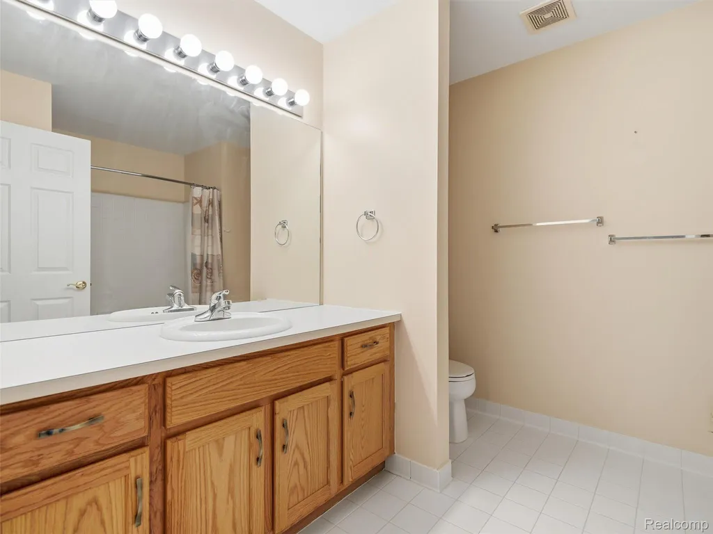 6394 Heron Park Way Independence Charter Township MI 48346
