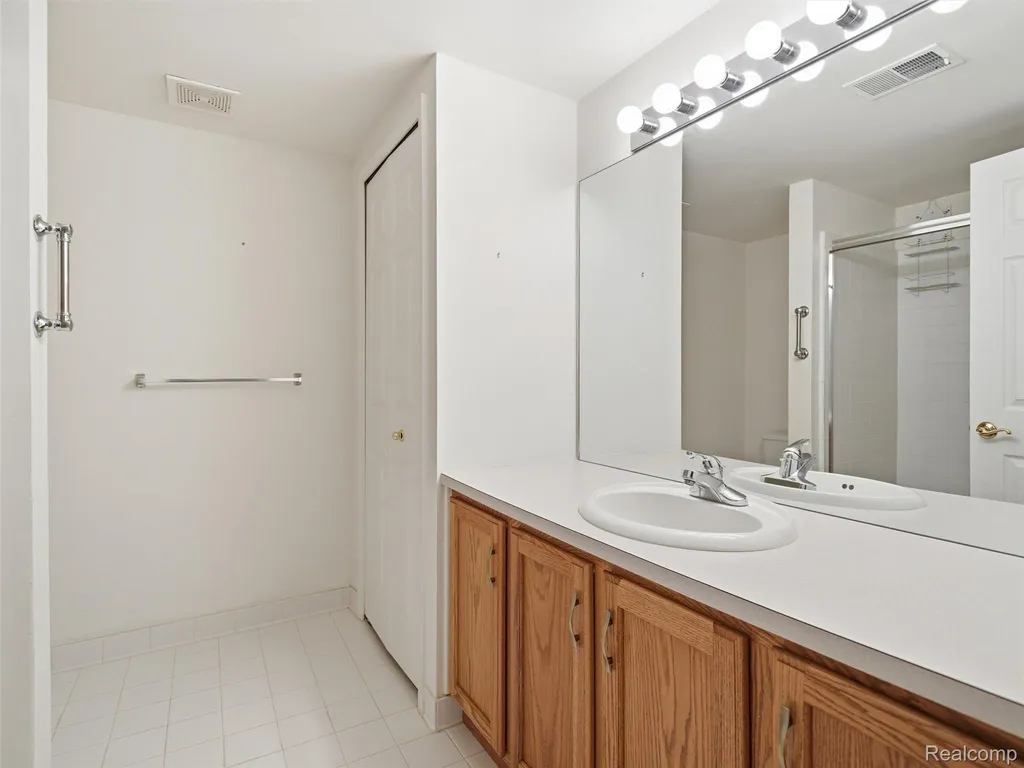 6394 Heron Park Way Independence Charter Township MI 48346