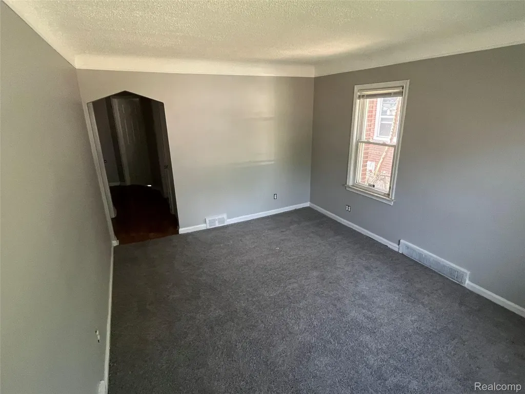 18307 Shaftsbury Avenue Detroit City MI 48219