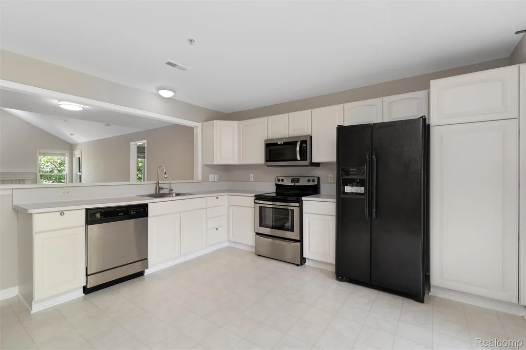 28126 Carlton Way Drive Novi City MI 48377