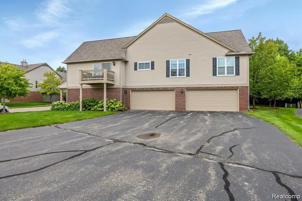 28126 Carlton Way Drive Novi City MI 48377