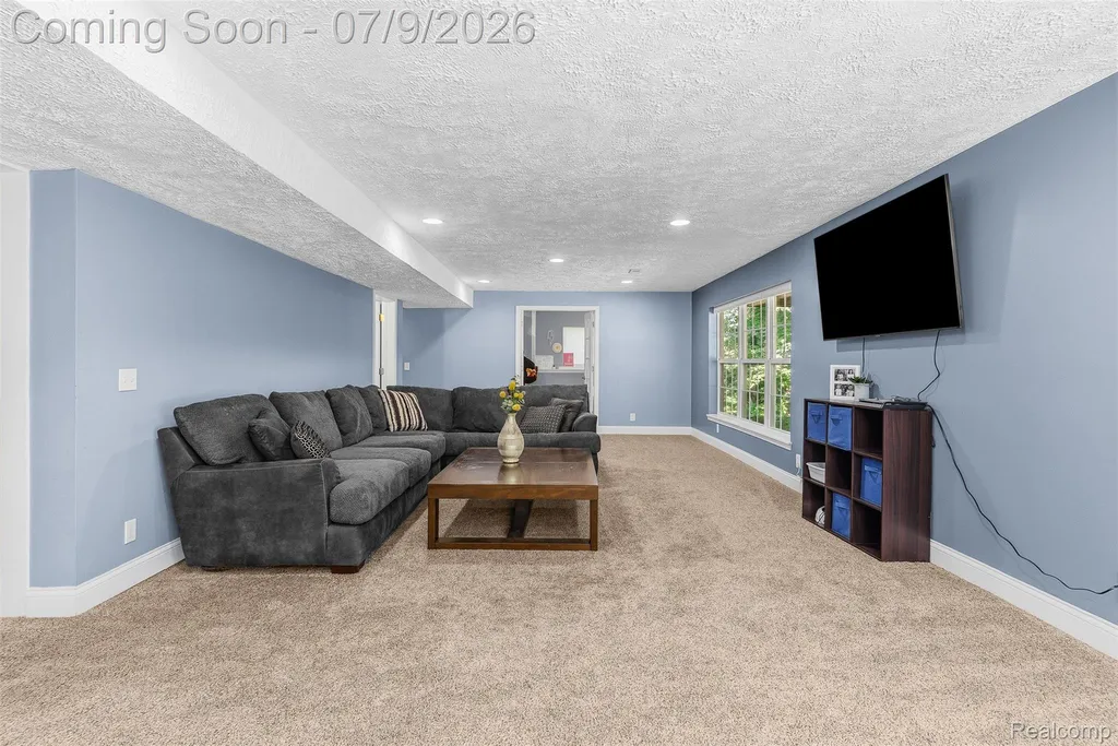 9285 Pine Walk Pass Argentine Township MI 48451