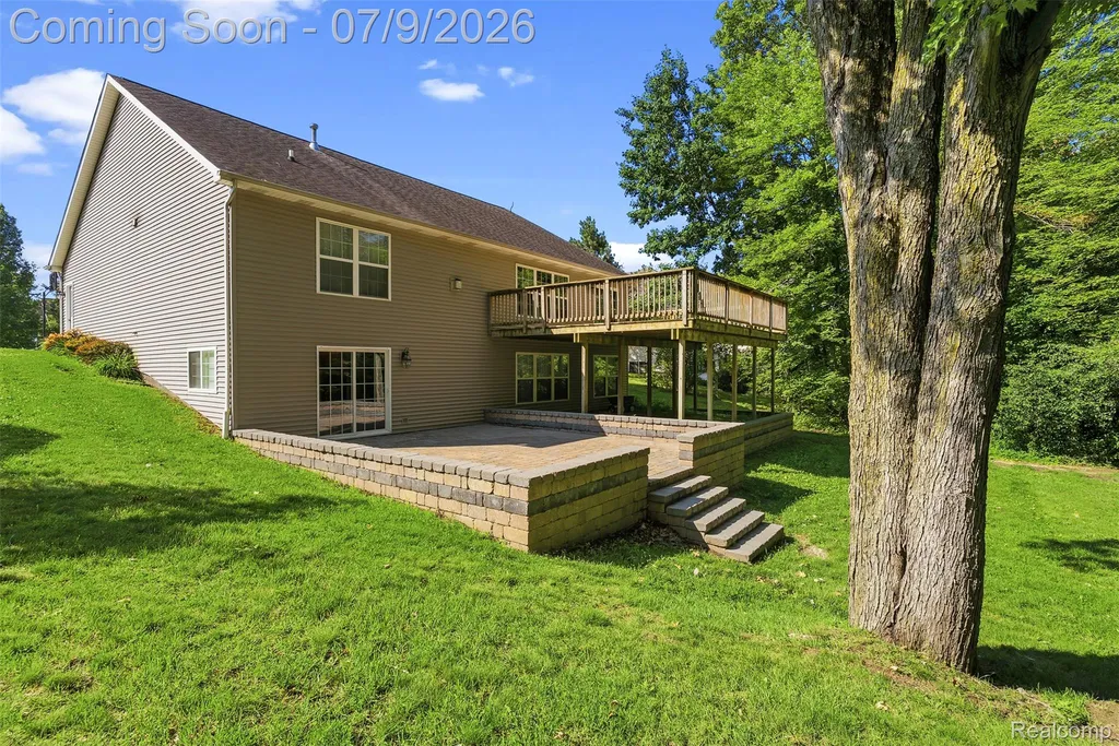 9285 Pine Walk Pass Argentine Township MI 48451