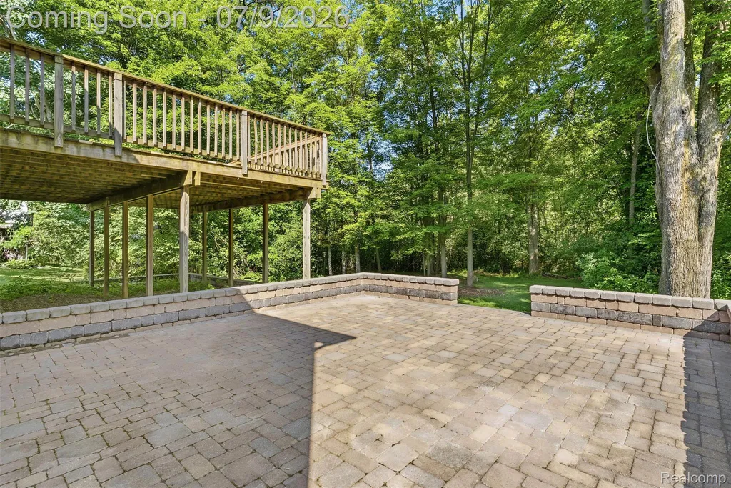 9285 Pine Walk Pass Argentine Township MI 48451
