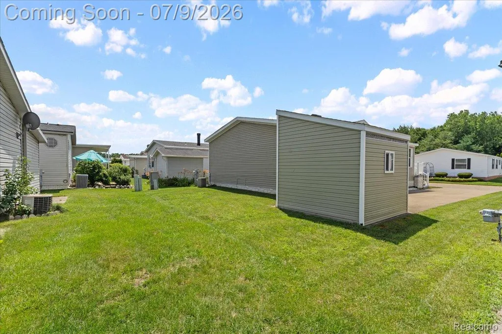 49770 Elk Trail Shelby Charter Township MI 48315