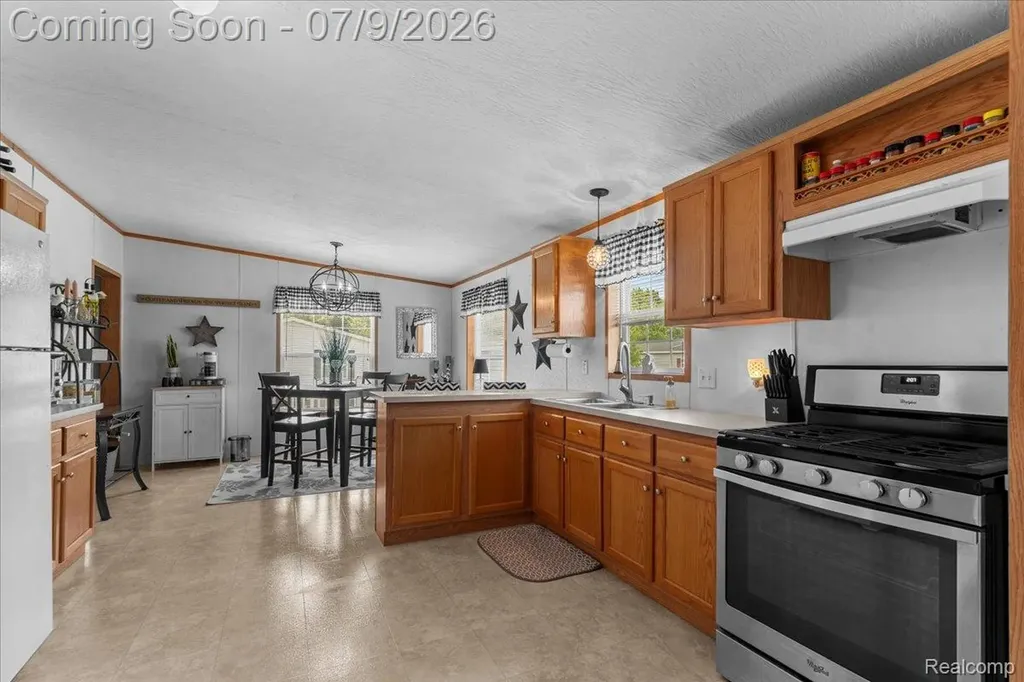 49770 Elk Trail Shelby Charter Township MI 48315