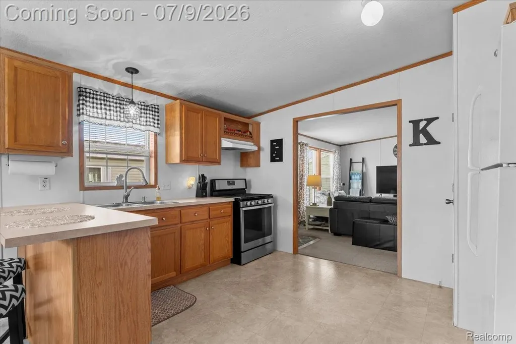 49770 Elk Trail Shelby Charter Township MI 48315
