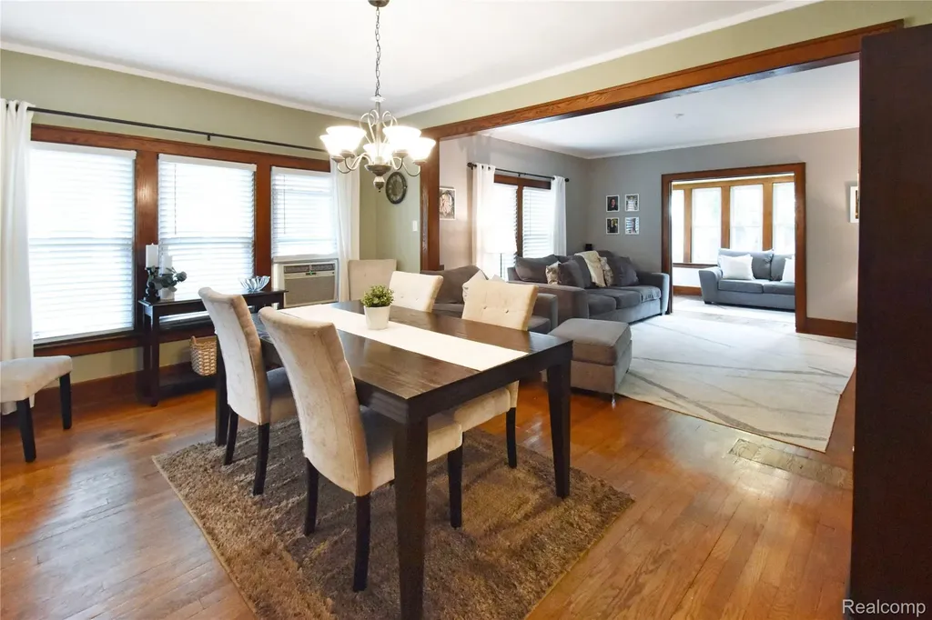 34 Moser Place Mt. Clemens City MI 48043