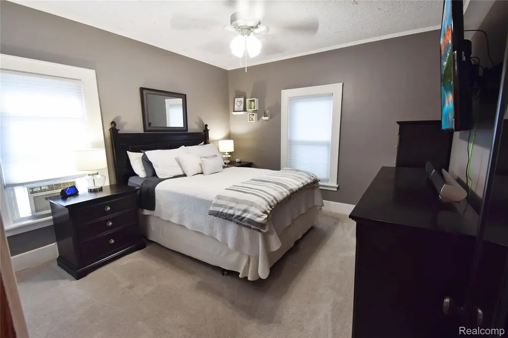 34 Moser Place Mt. Clemens City MI 48043
