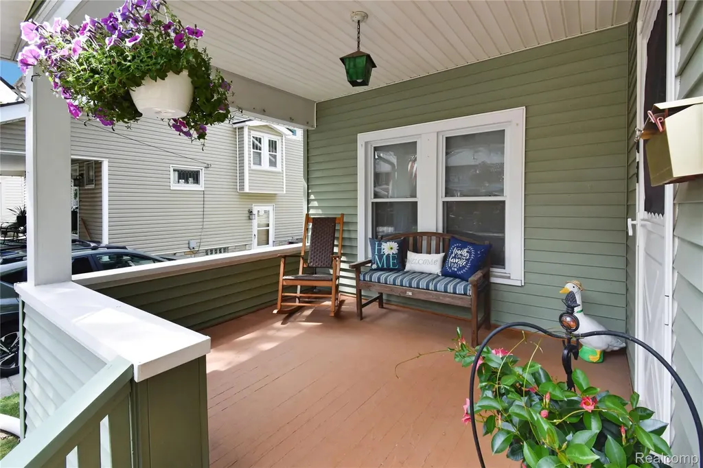 34 Moser Place Mt. Clemens City MI 48043