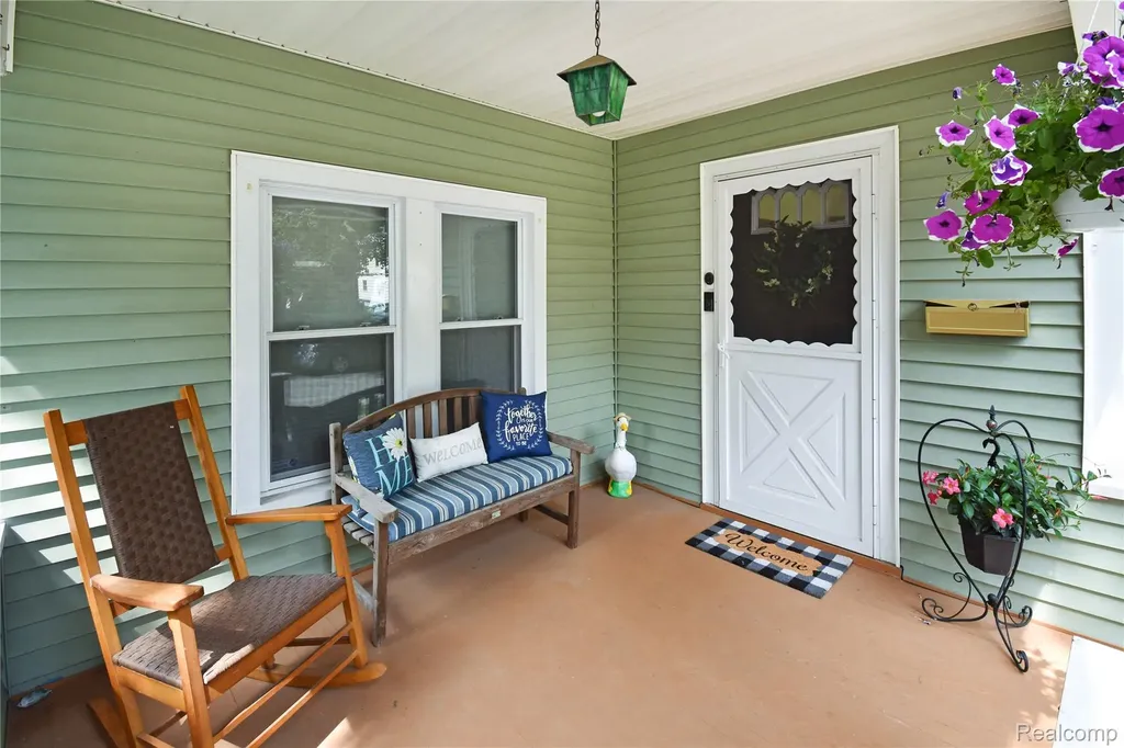 34 Moser Place Mt. Clemens City MI 48043