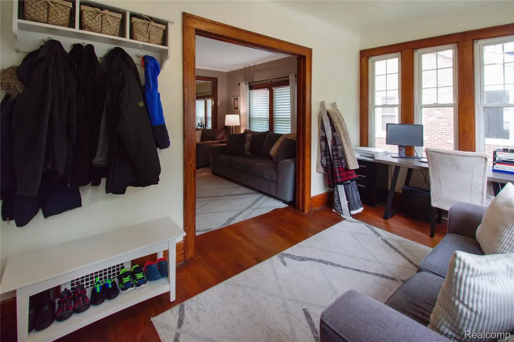 34 Moser Place Mt. Clemens City MI 48043