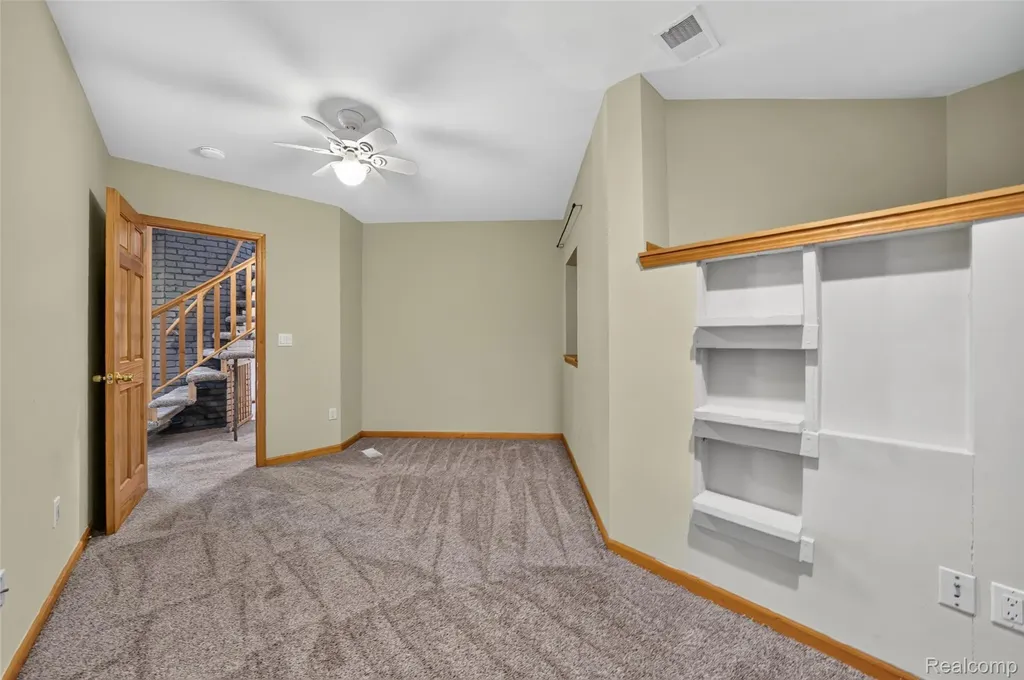 8516 Thendara Boulevard Independence Charter Township MI 48348