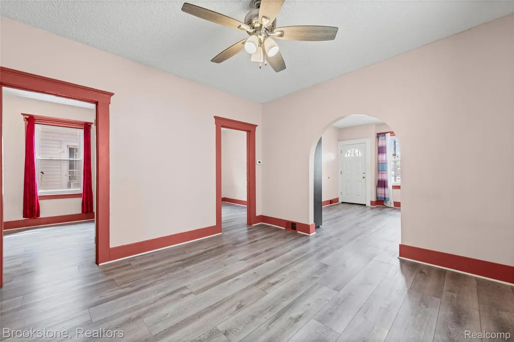12140 Mitchell Street Hamtramck City MI 48212