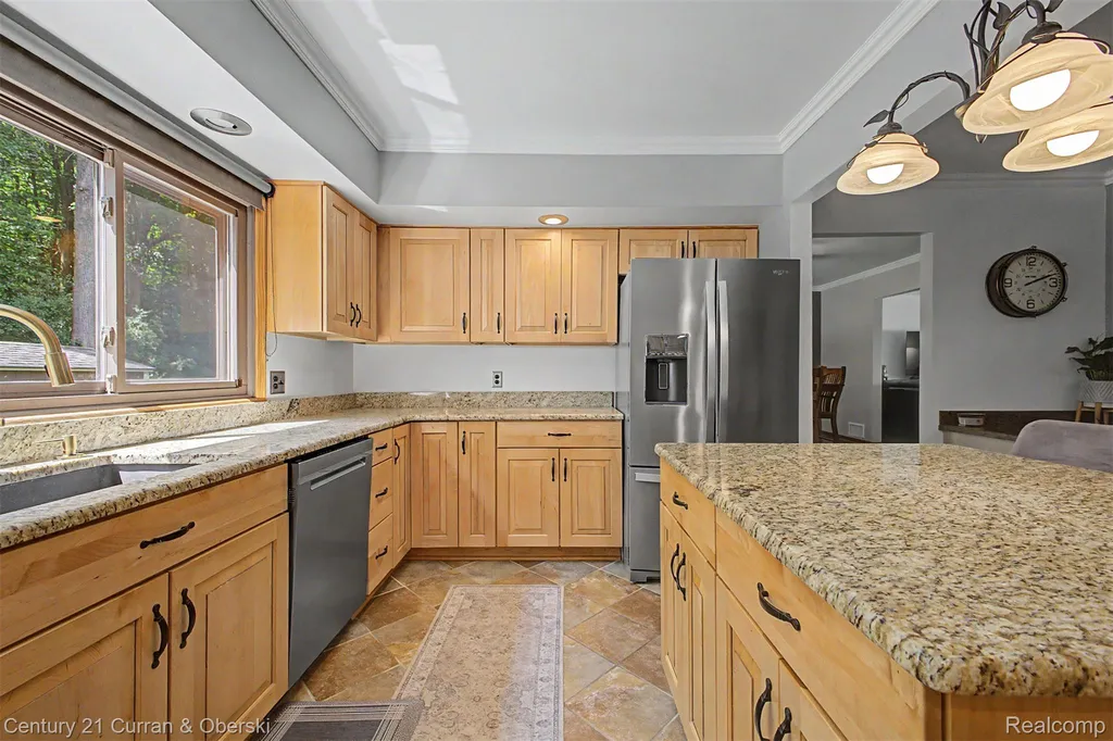 17620 Fox Glen Drive Riverview City MI 48193