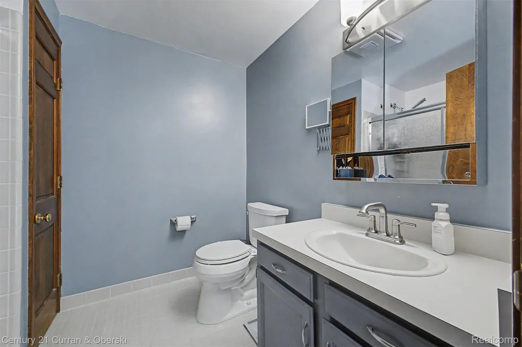 17620 Fox Glen Drive Riverview City MI 48193
