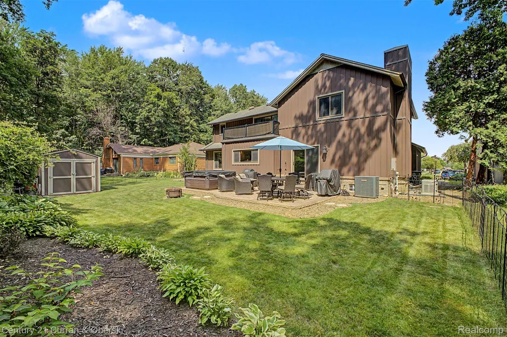 17620 Fox Glen Drive Riverview City MI 48193