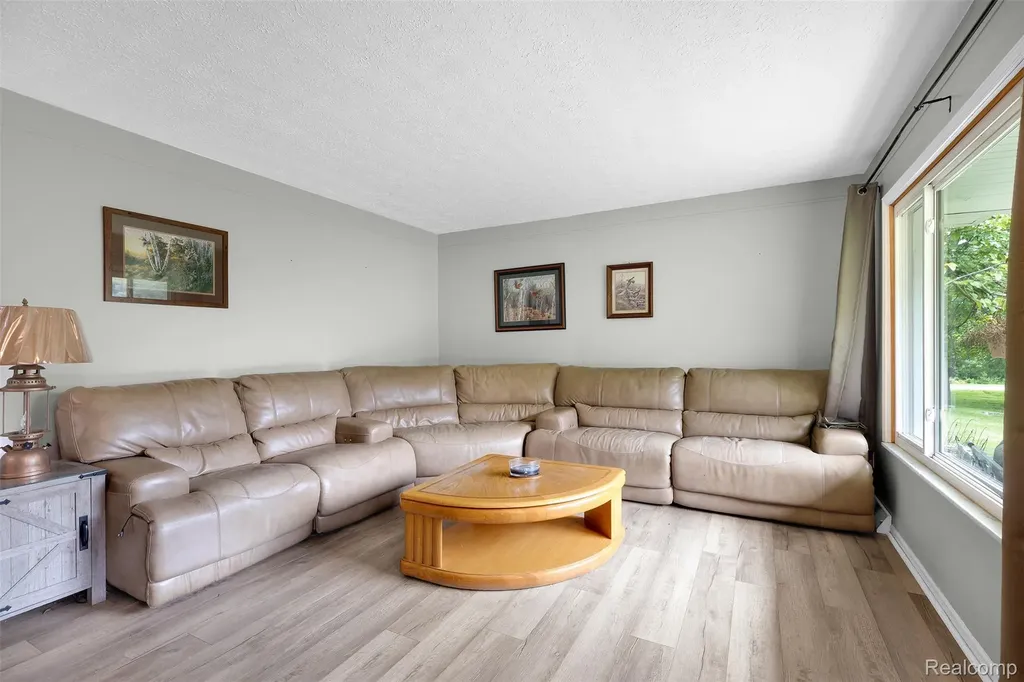 1505 Hummer Lake Road Brandon Charter Township MI 48462