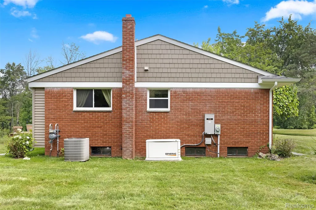 1505 Hummer Lake Road Brandon Charter Township MI 48462