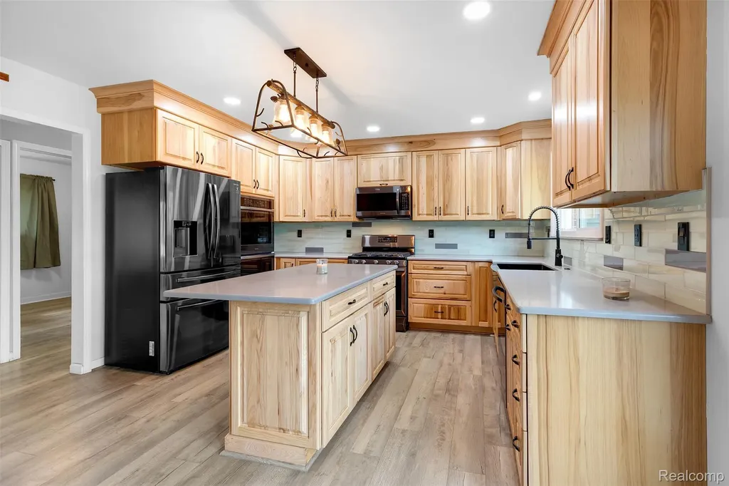 1505 Hummer Lake Road Brandon Charter Township MI 48462