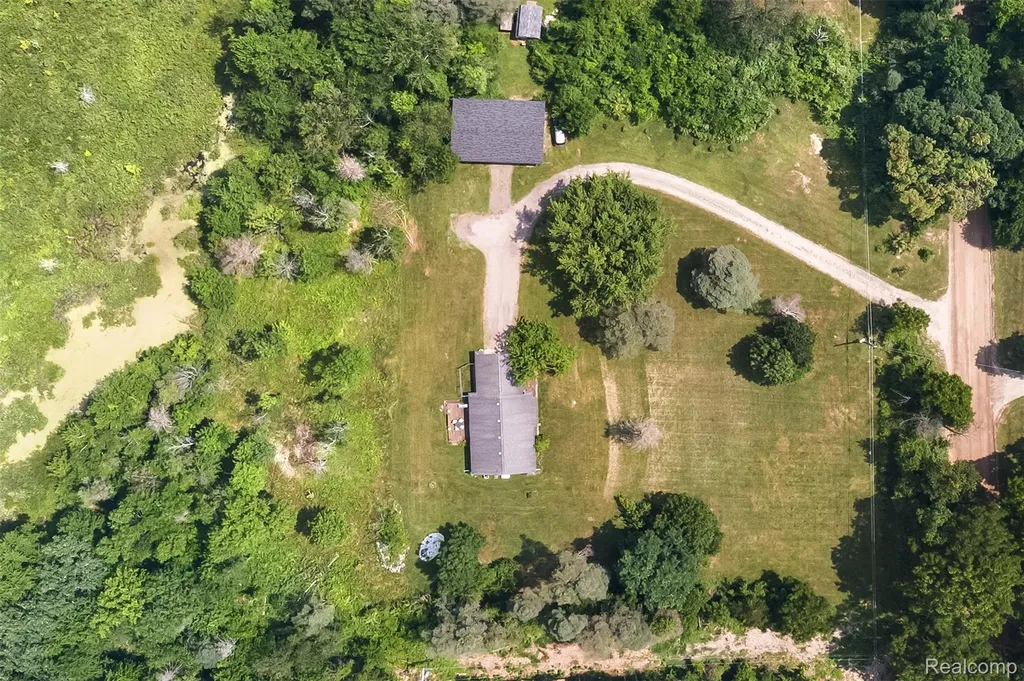 1505 Hummer Lake Road Brandon Charter Township MI 48462