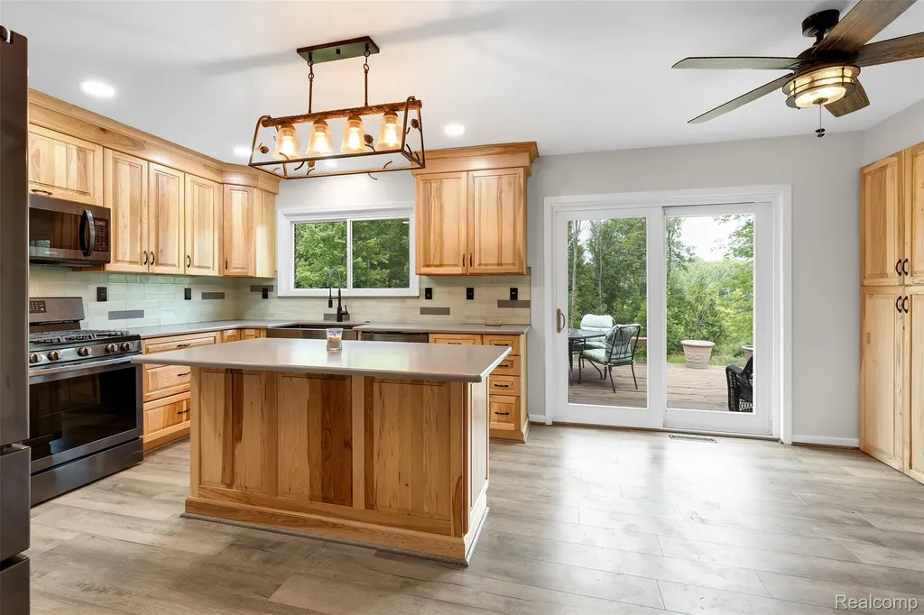 1505 Hummer Lake Road Brandon Charter Township MI 48462