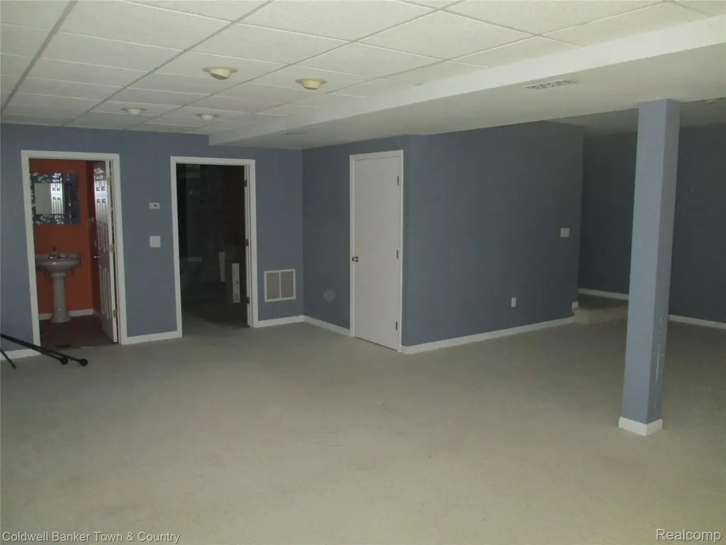 1996 Triangle Lake Road Marion Township MI 48843