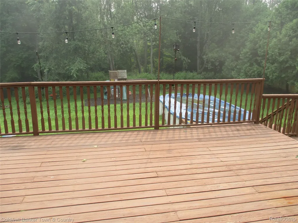 1996 Triangle Lake Road Marion Township MI 48843