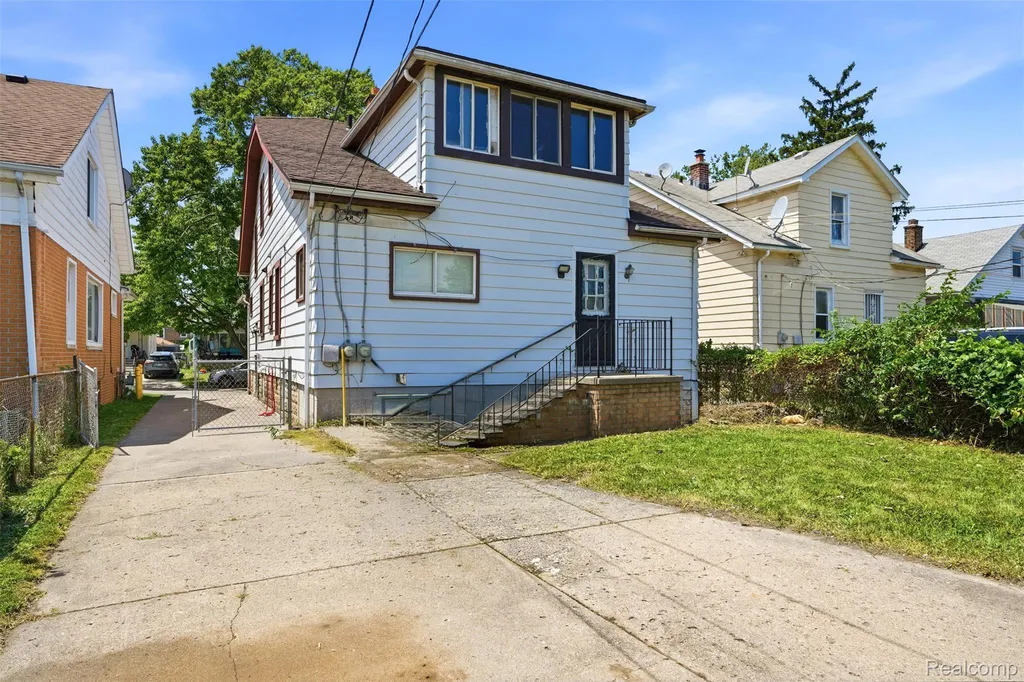 6242 Calhoun Street Dearborn City MI 48126