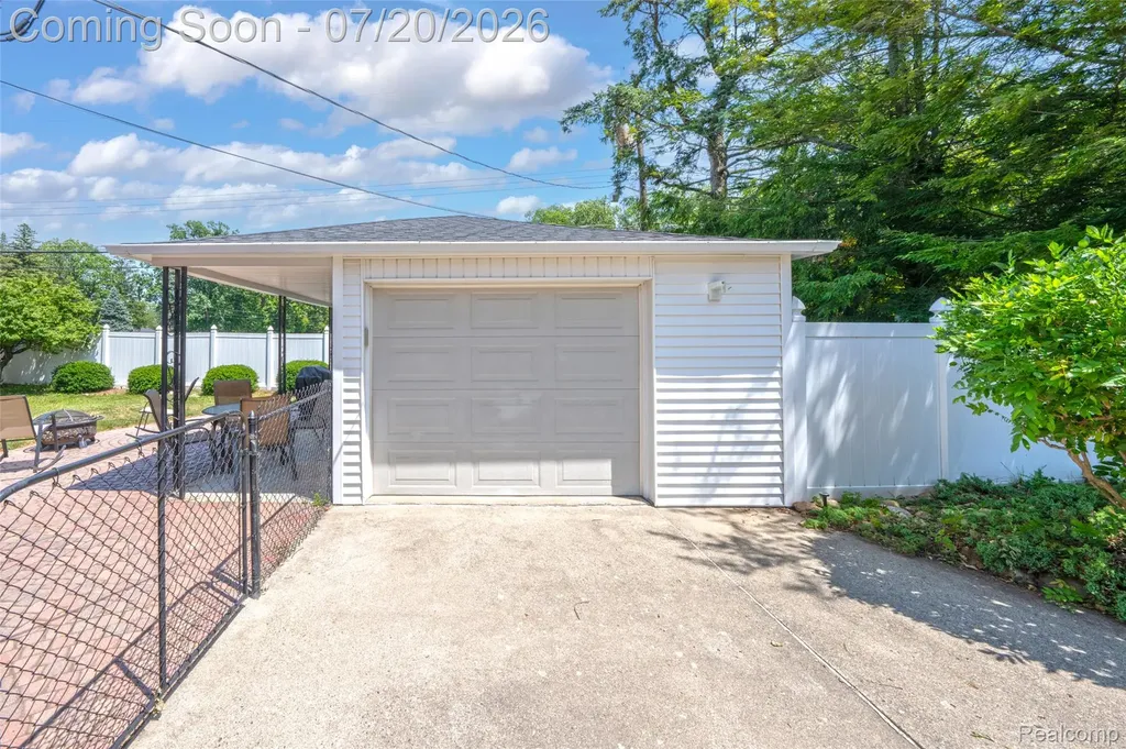 9428 Gillman Street Livonia City MI 48150