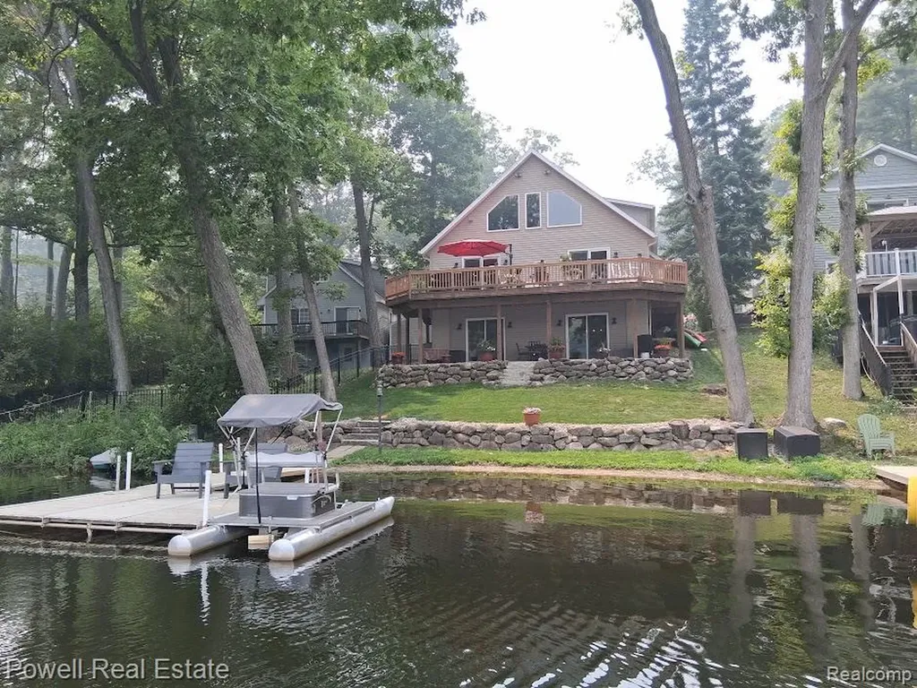 6807 Big Trail Road Rose Township MI 48442