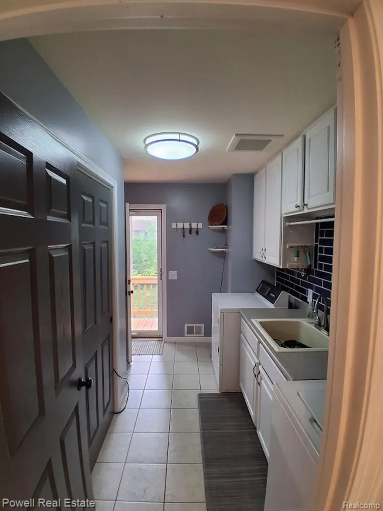 6807 Big Trail Road Rose Township MI 48442