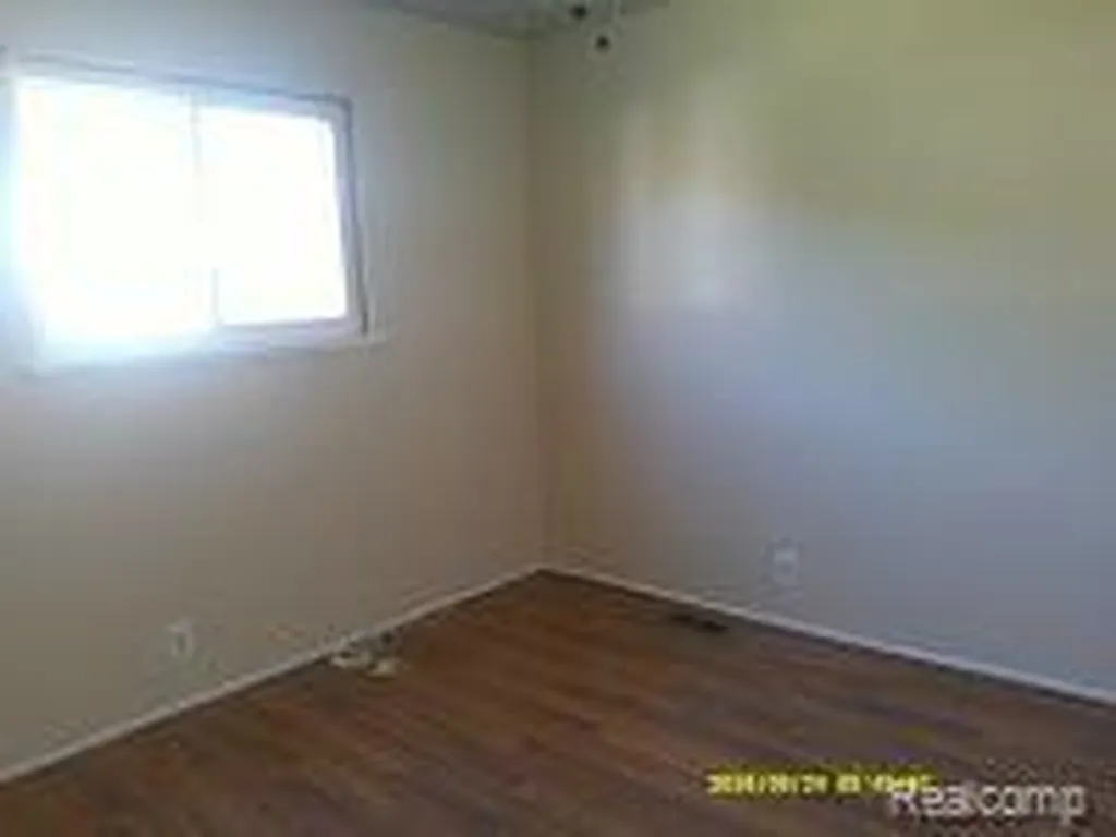 14326 Longtin Street Southgate City MI 48195
