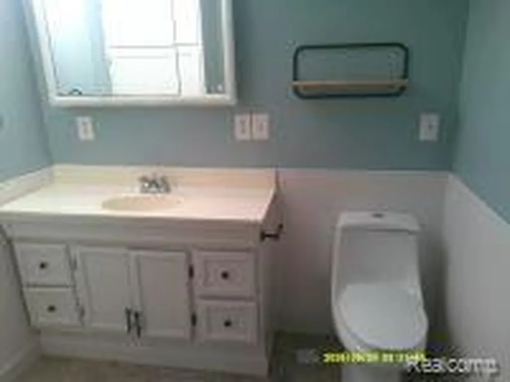 14326 Longtin Street Southgate City MI 48195