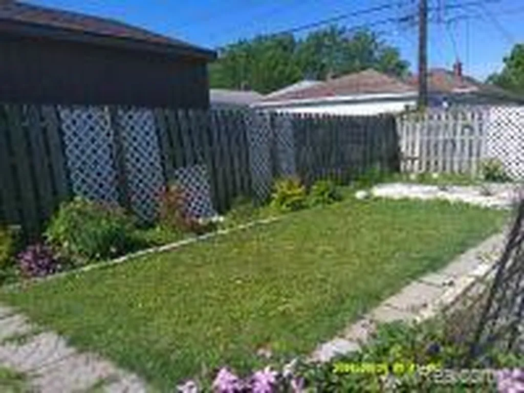 14326 Longtin Street Southgate City MI 48195