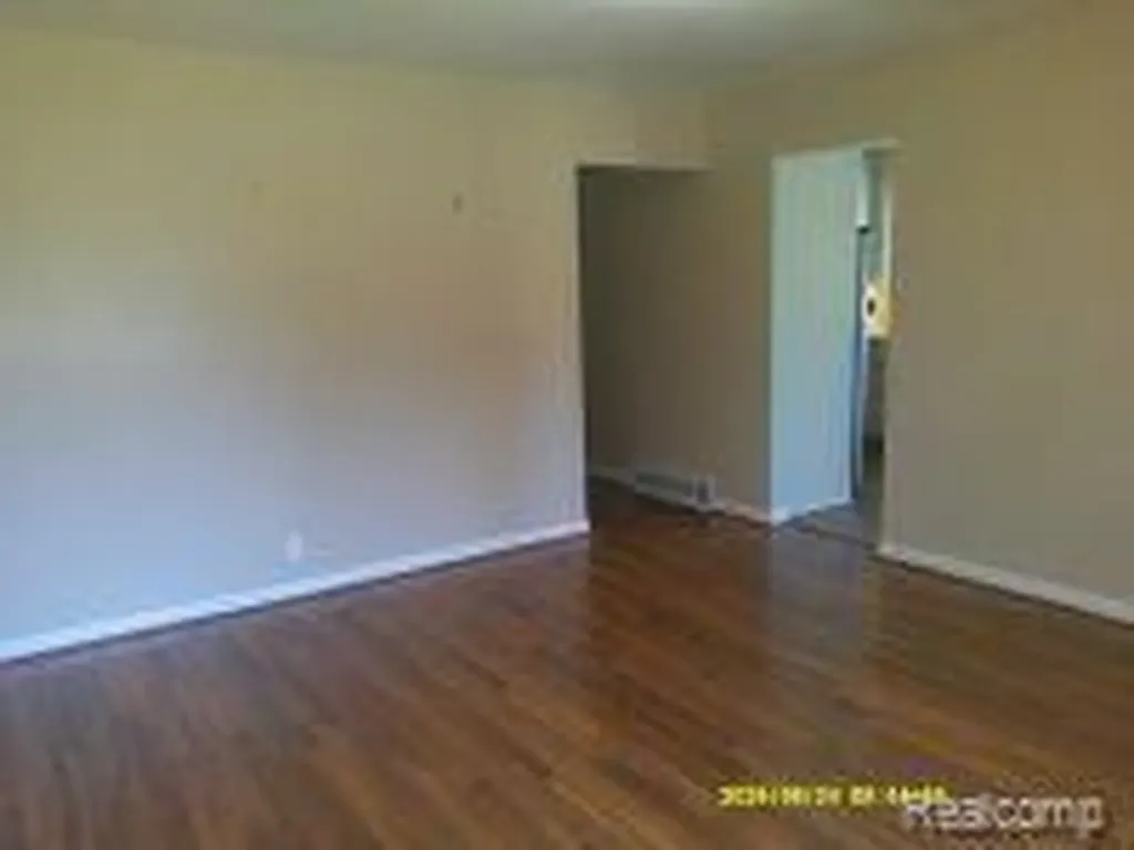 14326 Longtin Street Southgate City MI 48195