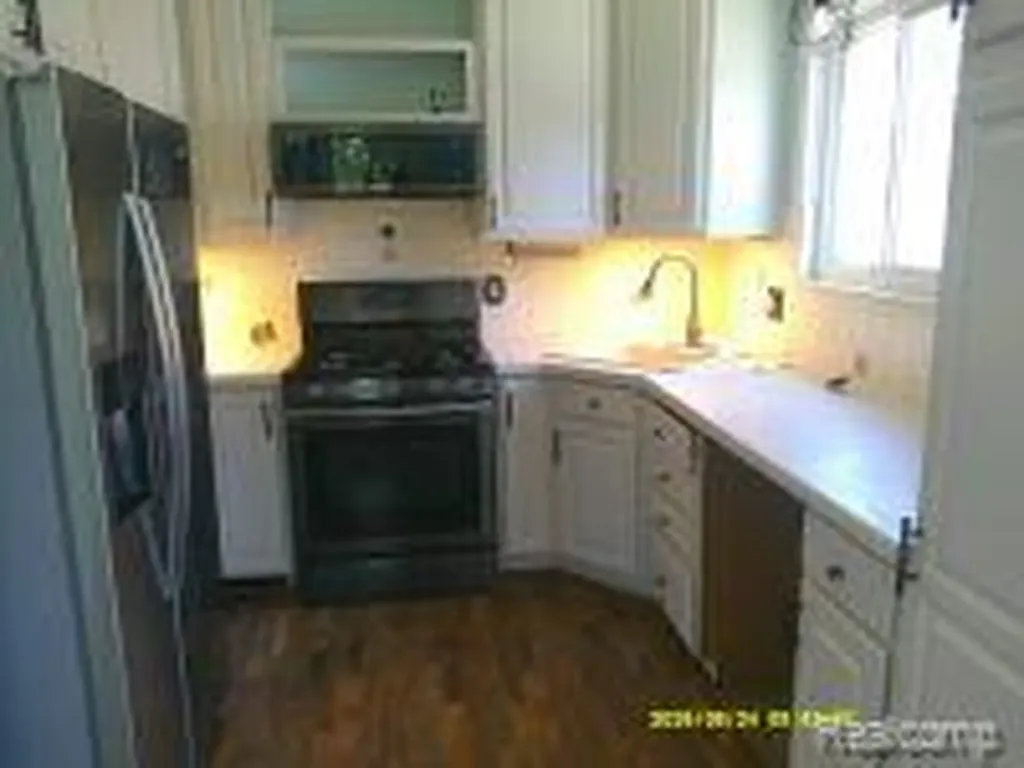 14326 Longtin Street Southgate City MI 48195