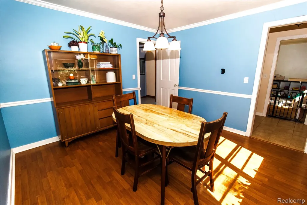 30 Brown Court Midland City MI 48640