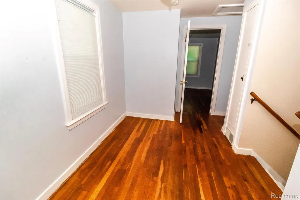 30 Brown Court Midland City MI 48640