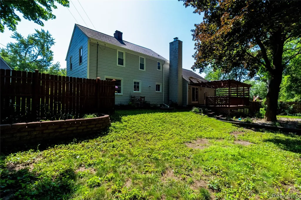 30 Brown Court Midland City MI 48640