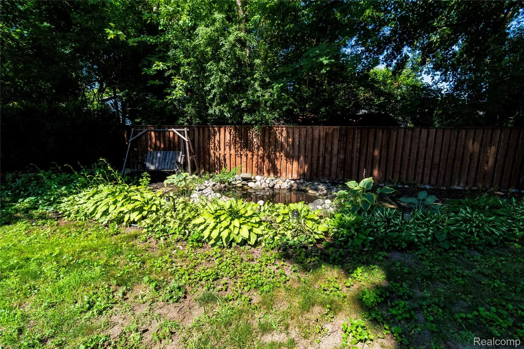 30 Brown Court Midland City MI 48640