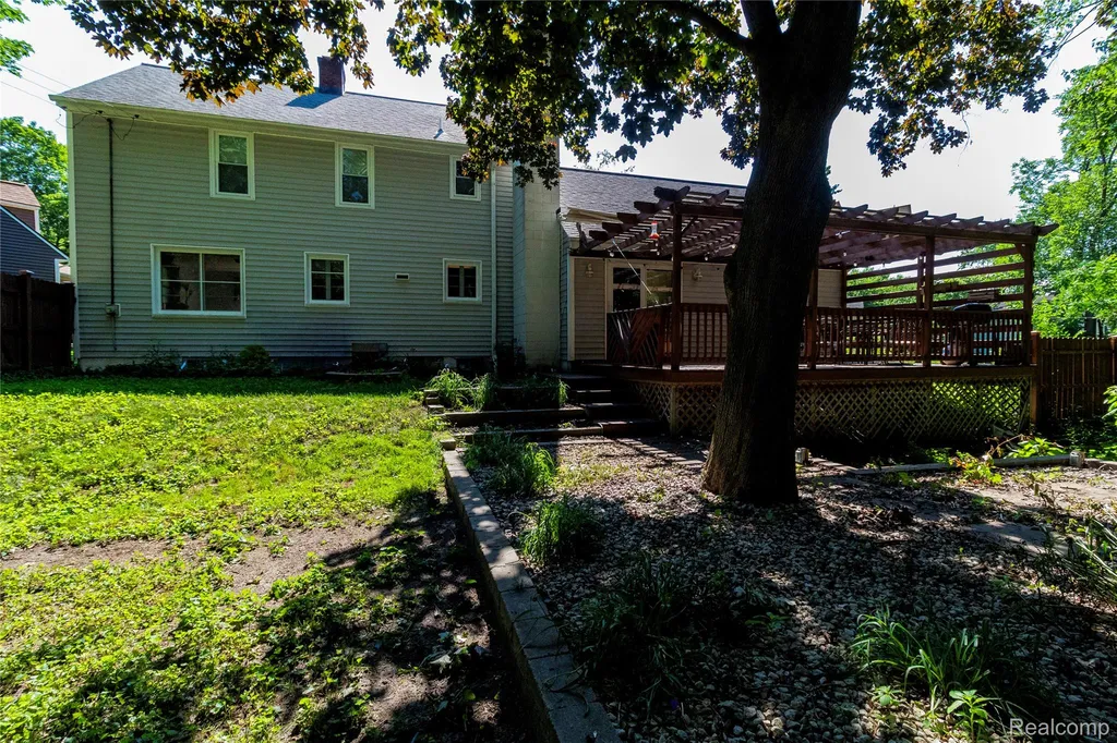30 Brown Court Midland City MI 48640