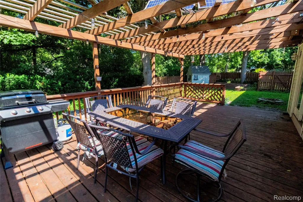 30 Brown Court Midland City MI 48640