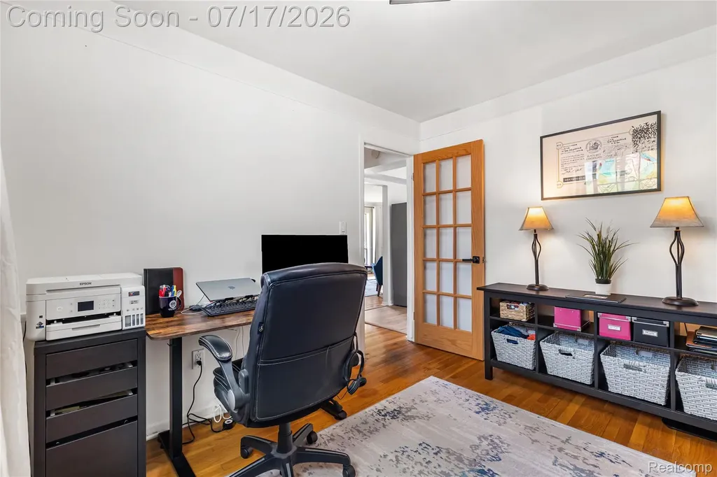 7837 Hugh Street Westland City MI 48185