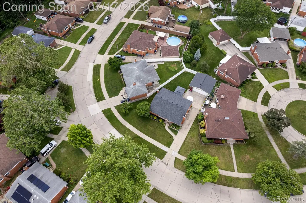 7837 Hugh Street Westland City MI 48185