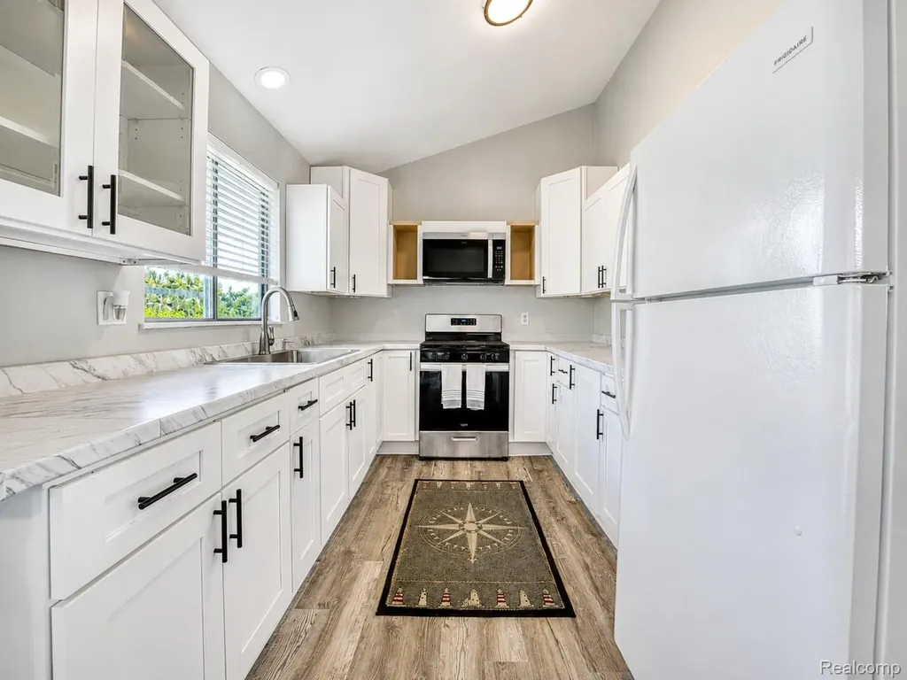 4165 Highcrest Drive Genoa Township MI 48116