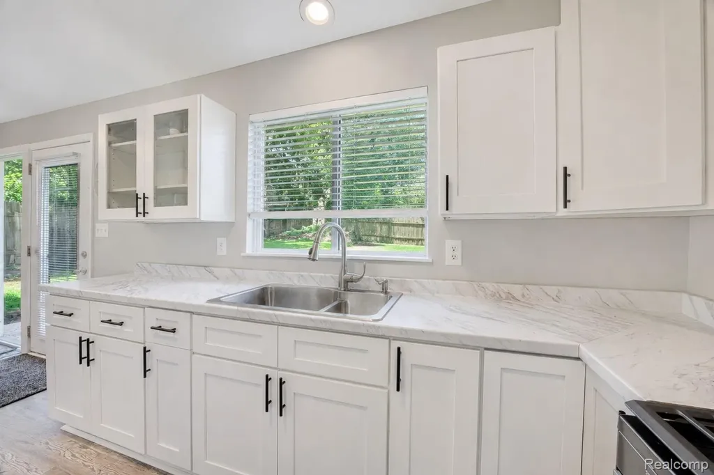 4165 Highcrest Drive Genoa Township MI 48116